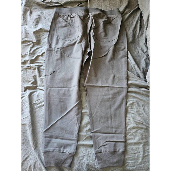 Mandala Women's  Pewter Scrubs Top and Jogger Set - Size L - Picture 8 of 8